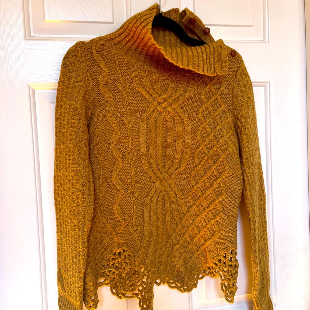 Anthropologie Moth: tan/mustard colored Crochet Knit Turtleneck Sweater